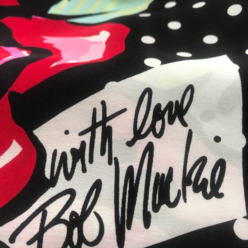 With love Bob Mackie wearable art 100% sIlk roses Floral Scarf Signature Graphic